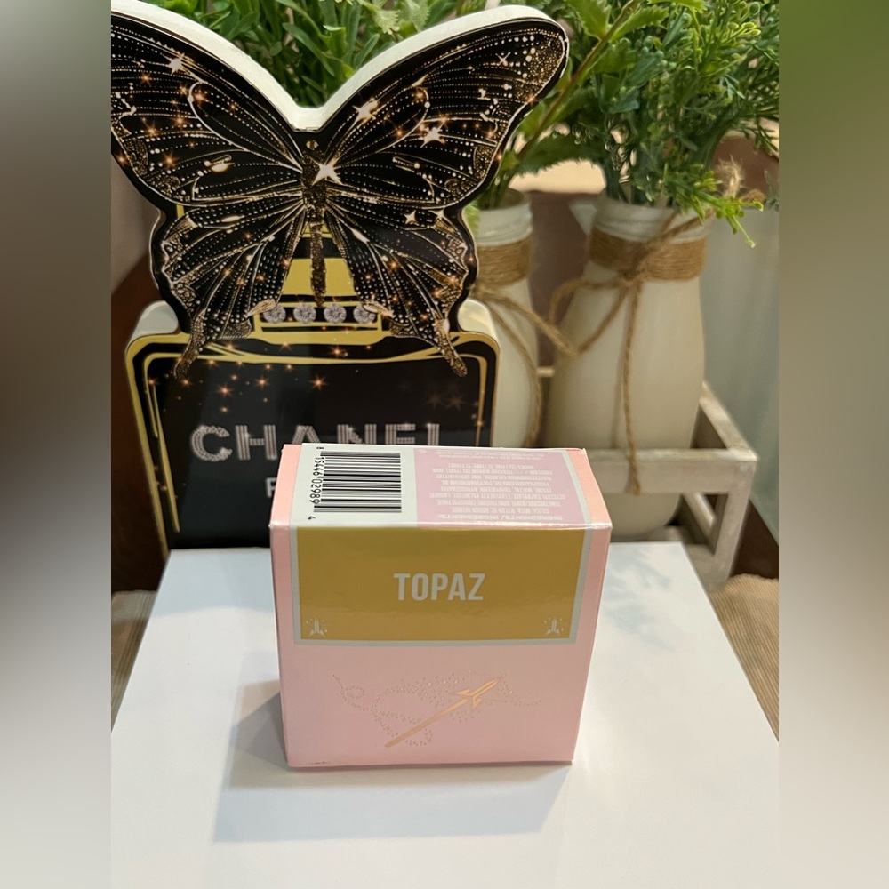 Jeffree Star Topaz Setting Powder - Picture 7 of 9
